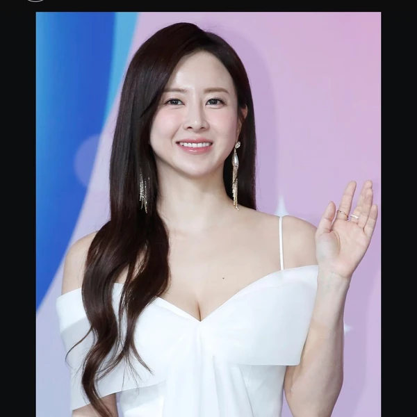 Popular photo full of fans’ love for Eun Gaeun