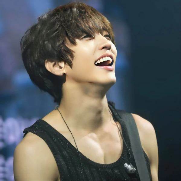 The most loved look of Lee Seungyoon today