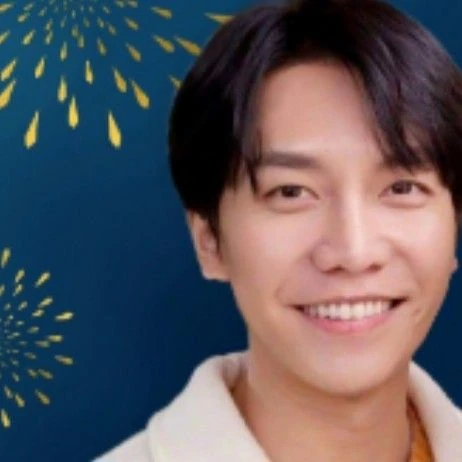 今天最受喜爱的李升基模样