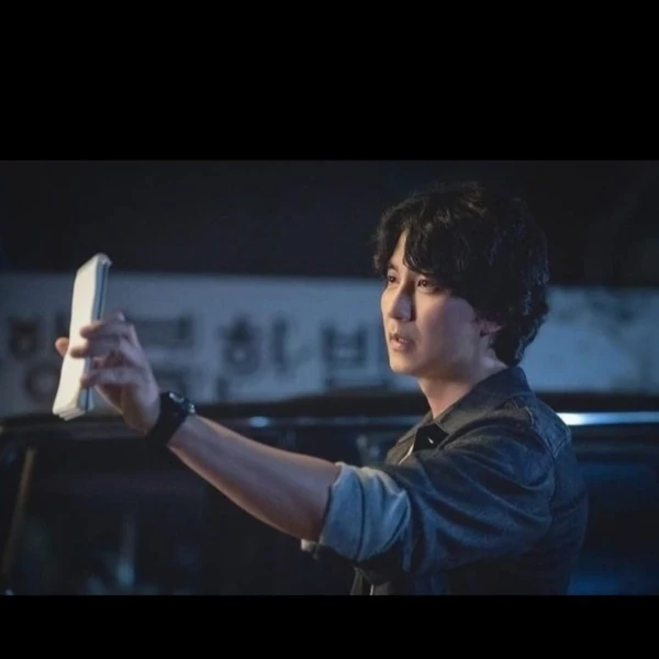 The most loved look of Kim Namgil today