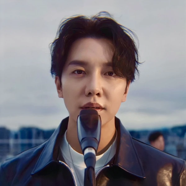 今天最受喜爱的李升基模样