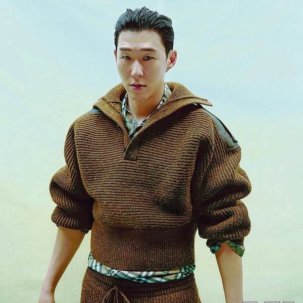 Today’s standout profile photo of Son Heungmin on Choeaedol Celeb