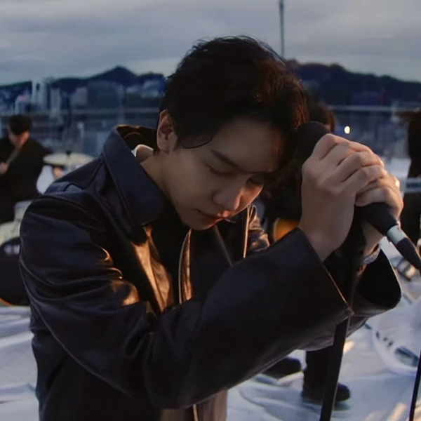 充滿粉絲愛的李昇基人氣照片