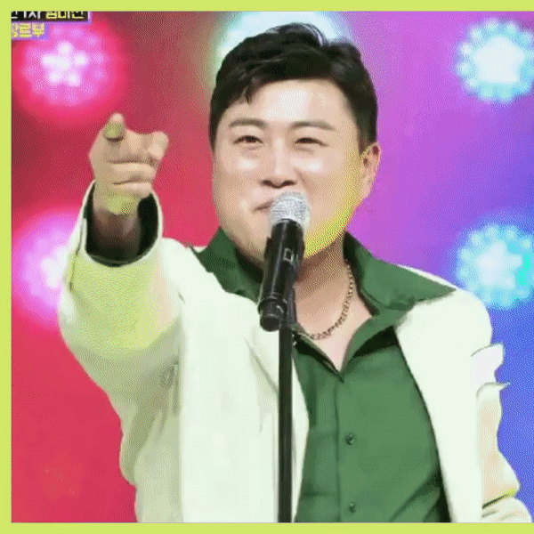 Popular photo full of fans’ love for Kim Hojoong