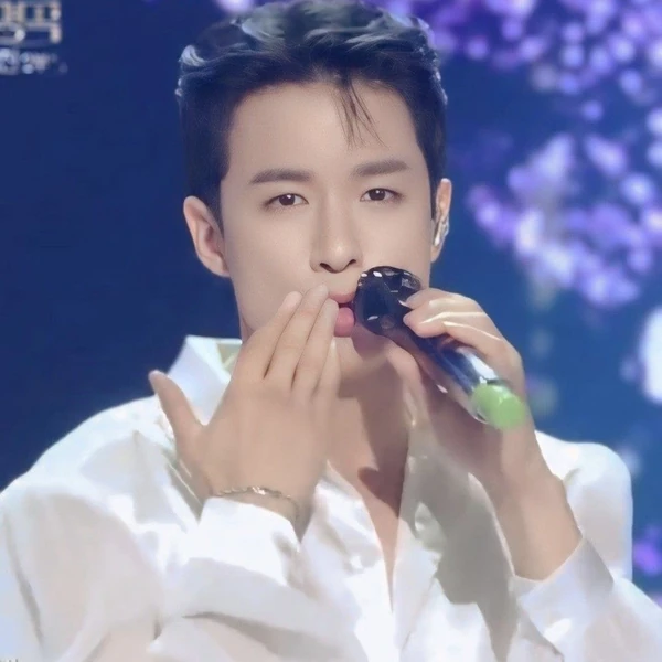 The most loved look of Na Taejoo today