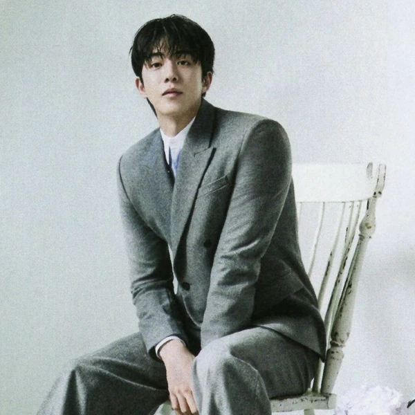 The most loved look of Nam Joohyuk today