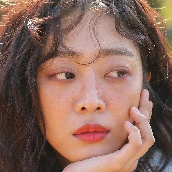 The most loved look of Cho Boah today