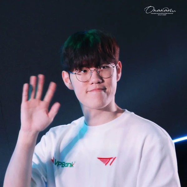 Today’s standout profile photo of Oner on Choeaedol Celeb