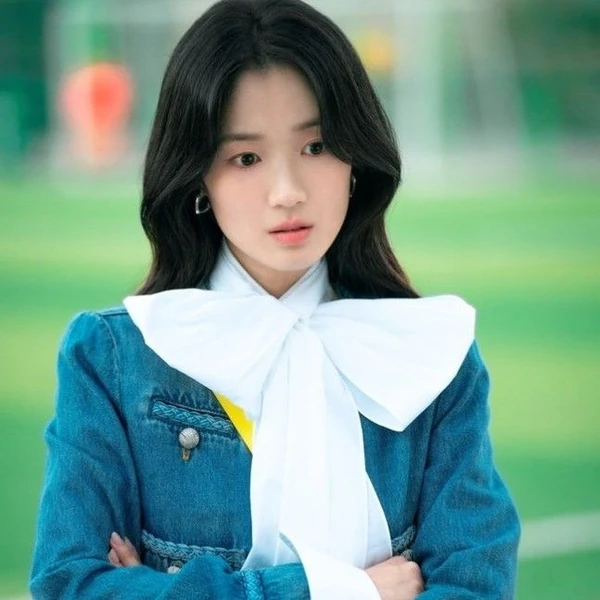 今天最受喜爱的金惠奫模样