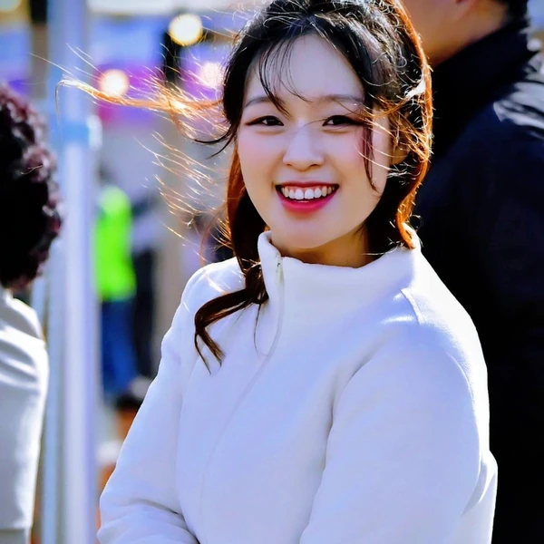 Top moment of Chae Suhyeon chosen by fans