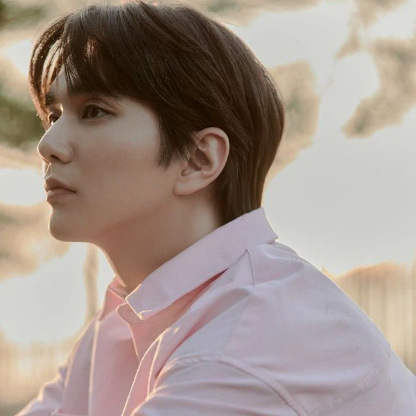 Popular photo full of fans’ love for Yoo Seungho