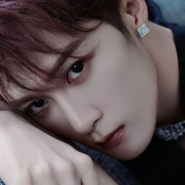 Popular photo full of fans’ love for Tan Jianci