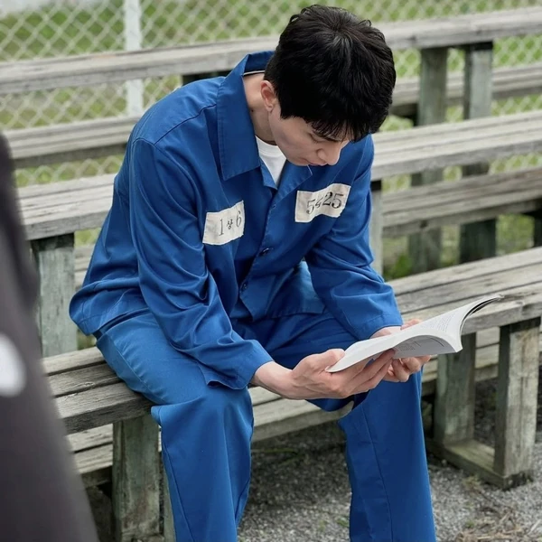 The most loved look of Lee Dongwook today