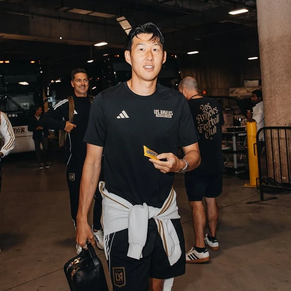 粉丝喜爱的Son Heungmin人气头像照片