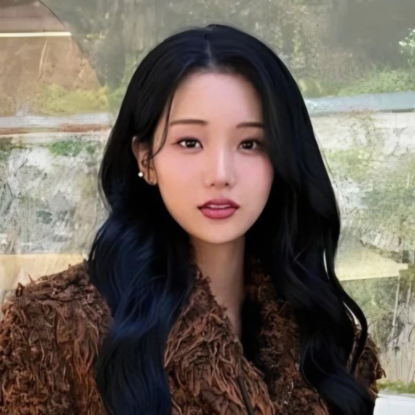 Popular photo full of fans’ love for Kim Soyeon (2004)