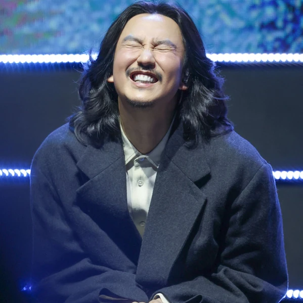 Popular profile image of Kim Namgil selected by vote