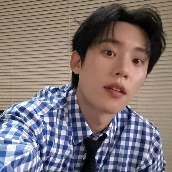 Popular photo full of fans’ love for Kim Sungcheol