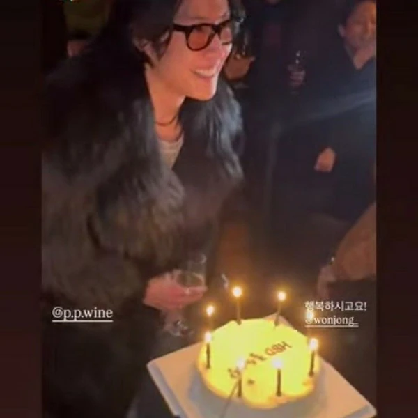 Popular photo full of fans’ love for Lee Jongwon