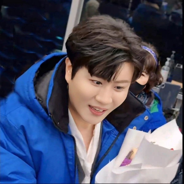 今日最も愛されたチン・ヘソンの姿