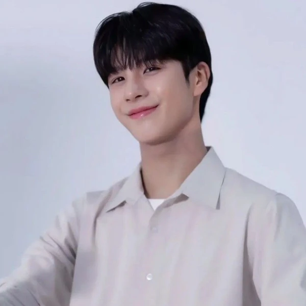 充滿粉絲愛的鄭東元人氣照片