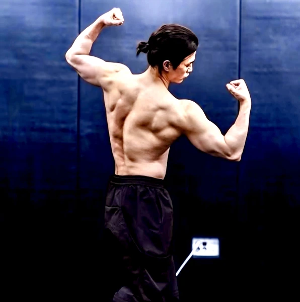 The most loved look of Kim Jihoon today