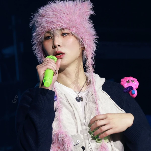 Popular photo full of fans’ love for Key