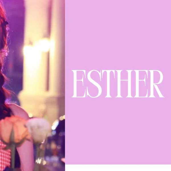 Popular photo full of fans’ love for Esther Yu