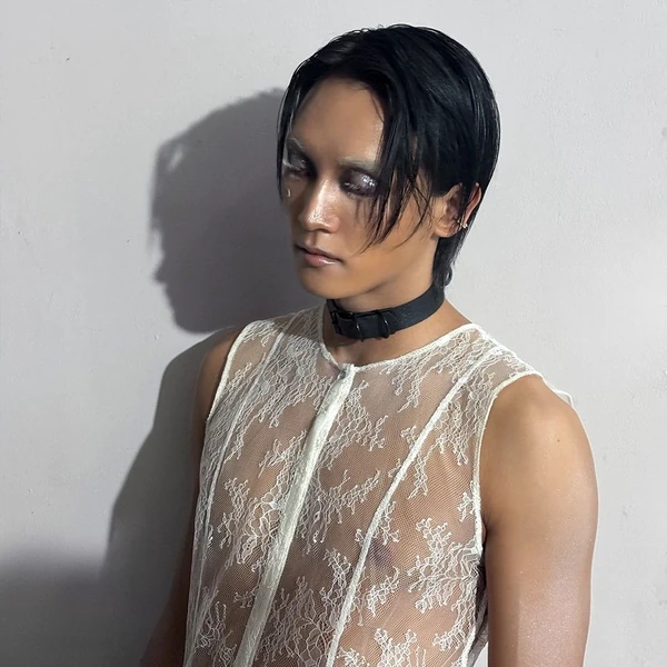 The most loved look of Choi Hojong today