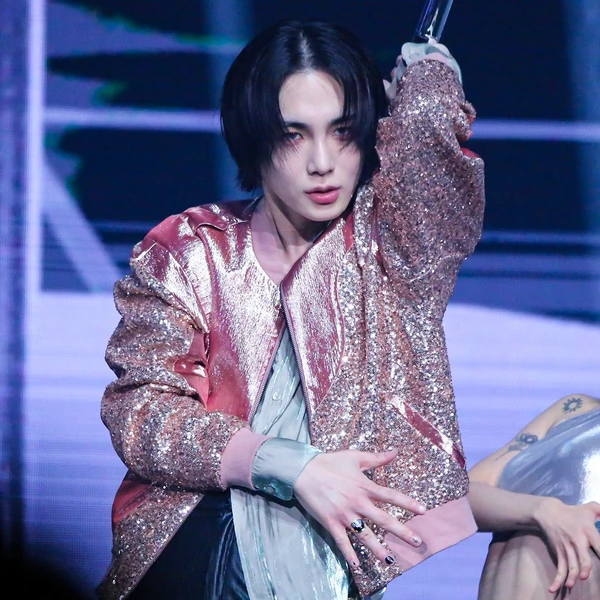 The most loved look of Key today