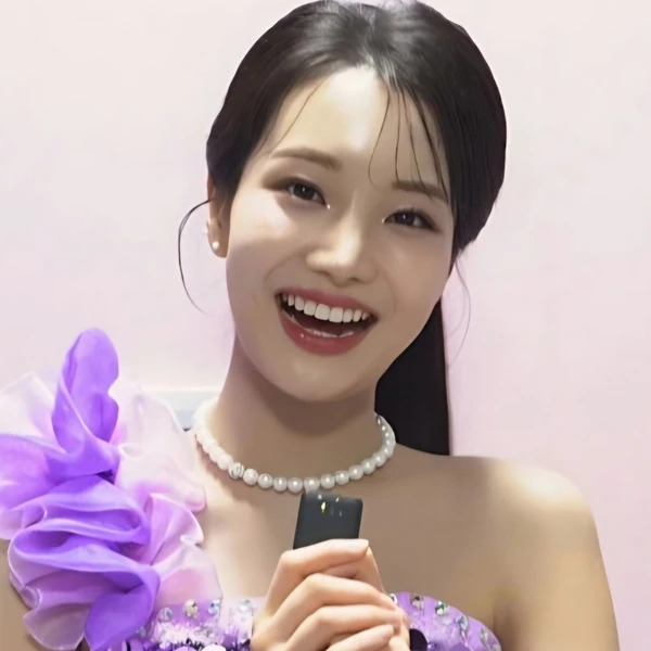 Popular photo full of fans’ love for Kim Soyeon (2004)