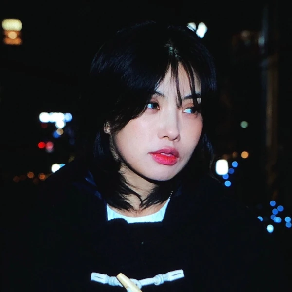 Popular photo full of fans’ love for Aiki