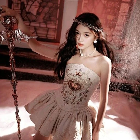 今天最受喜爱的吴宣仪模样