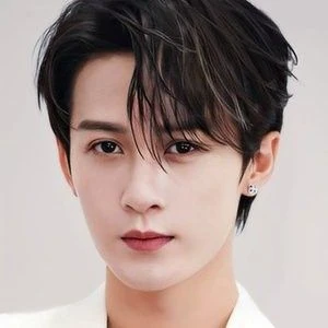 Popular photo full of fans’ love for Tan Jianci