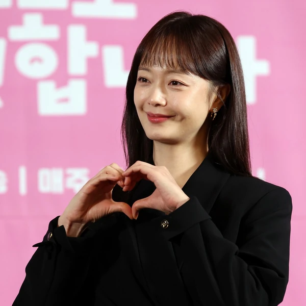 Popular photo full of fans’ love for Jeon Somin