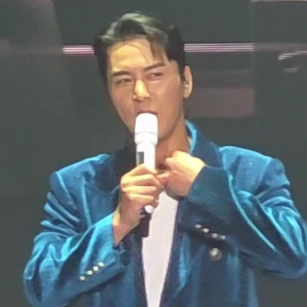 Penampilan Jang Minho yang paling disukai hari ini