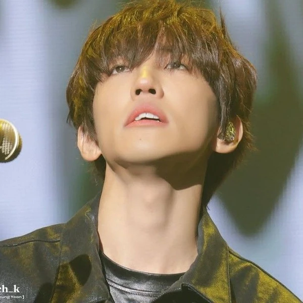 The most loved look of Lee Seungyoon today