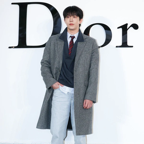 The most loved look of Nam Joohyuk today