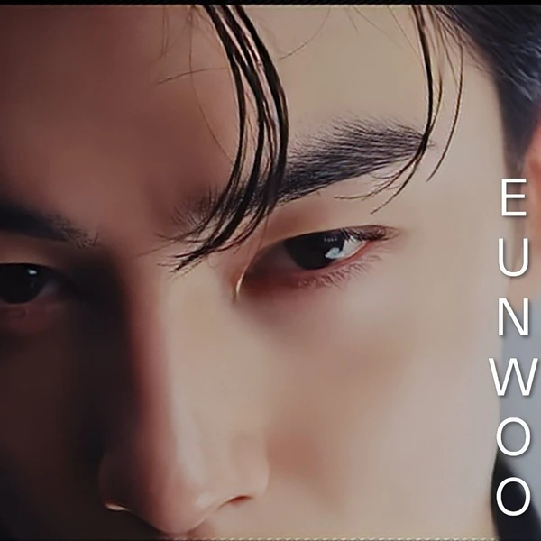 The most loved look of Cha Eunwoo today