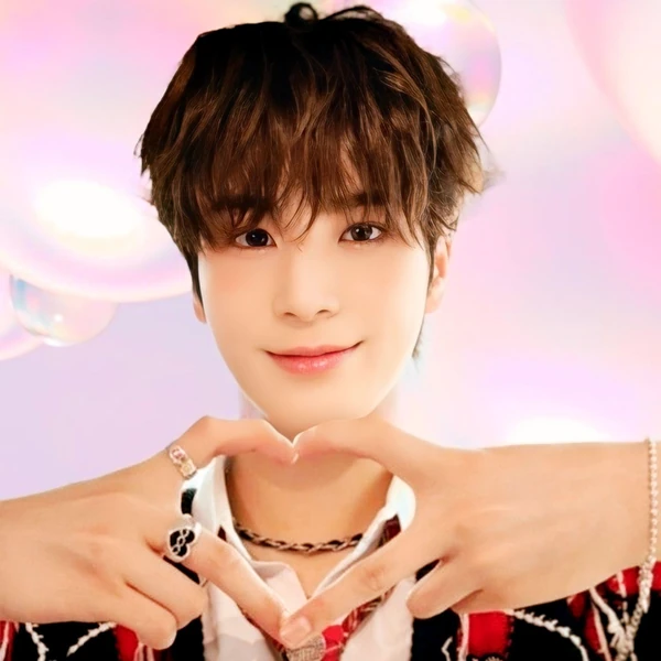 充滿粉絲愛的鄭東元人氣照片