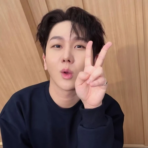 今天最受喜爱的金秀瓒模样