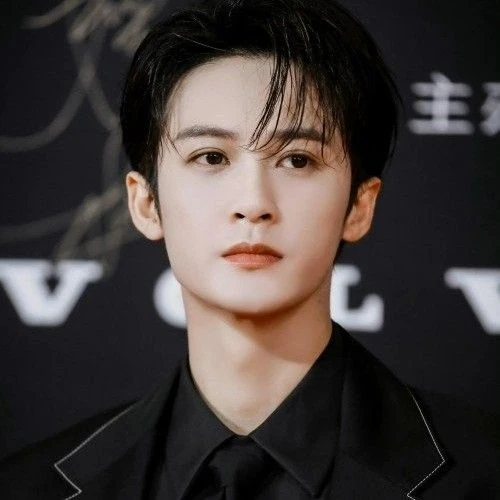 The most loved look of Tan Jianci today