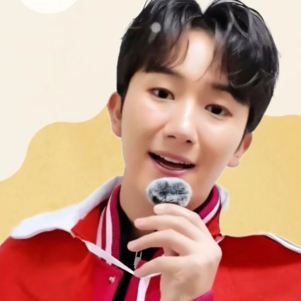 The most loved look of Nam Seungmin today