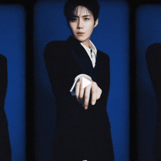 充满粉丝爱意的金宣虎人气照片