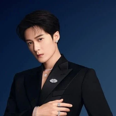 Penampilan Tan Jianci yang paling disukai hari ini