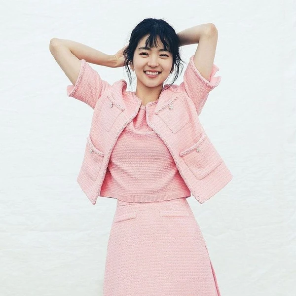 Popular photo full of fans’ love for Kim Taeri