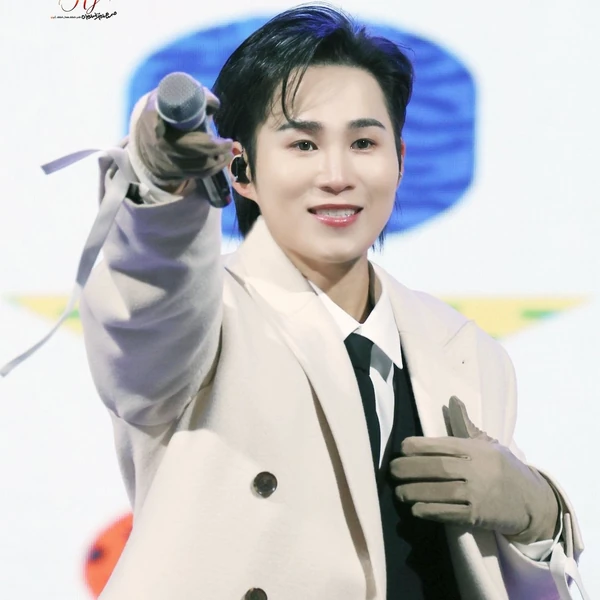 今天最受喜愛的金熙栽模樣