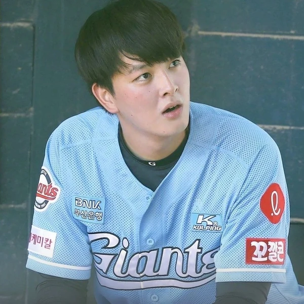 Popular profile photo of Kim Wonjung loved by fans