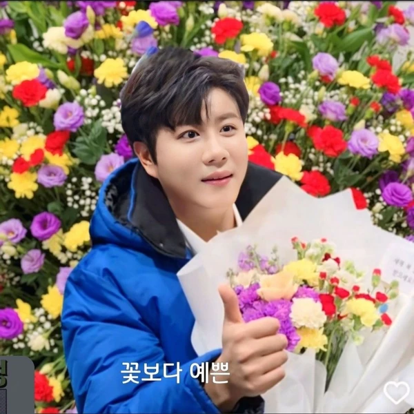 充满粉丝爱意的晋海成人气照片