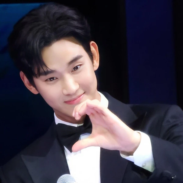 Popular profile photo of Kim Soohyun loved by fans