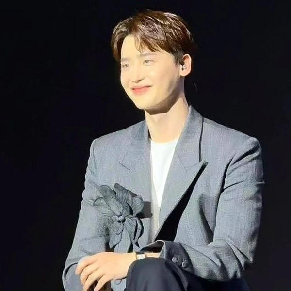 Top moment of Lee Jongsuk chosen by fans